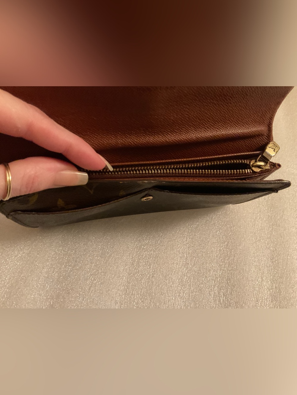 Louis Vuitton Vintage 2004 Monogram Sarah Wallet Long Bifold Made in France - Picture 12 of 16
